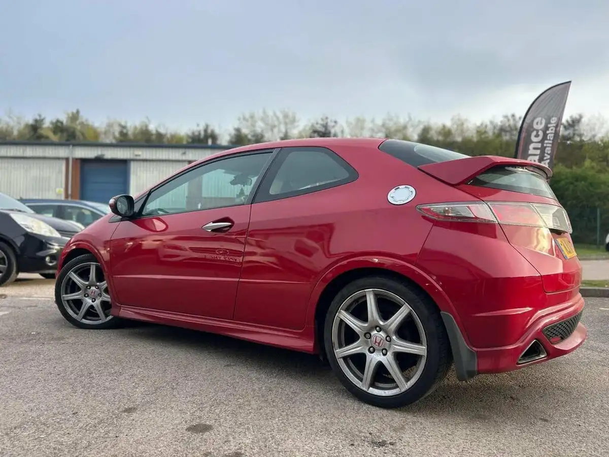 2011-honda-civic-20-type-r-gt-i-vtec-big-1