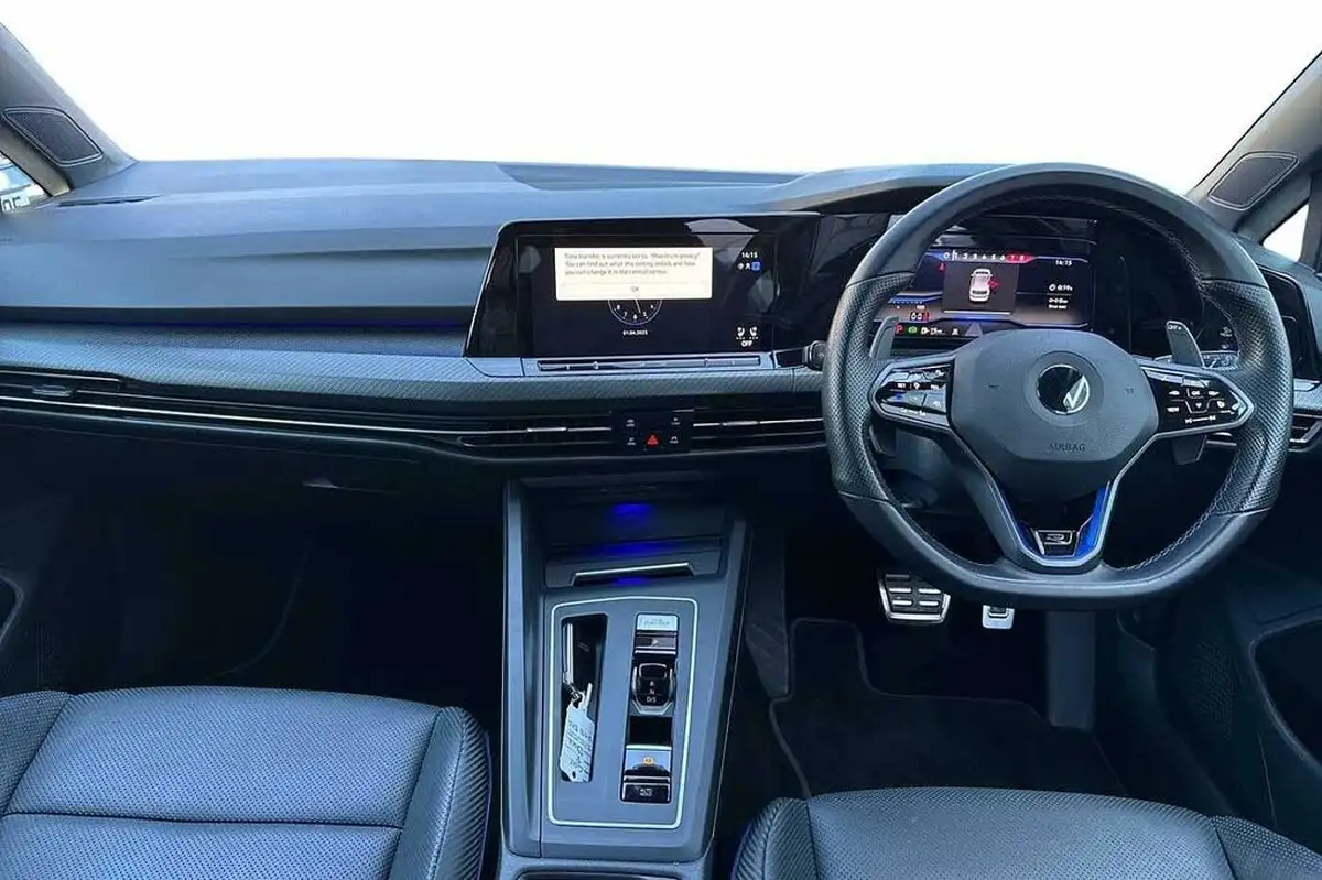 2021-volkswagen-golf-20-tsi-r-hatchback-big-9