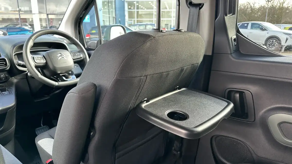 2022-citroen-berlingo-e-flair-xtr-m-size-big-37