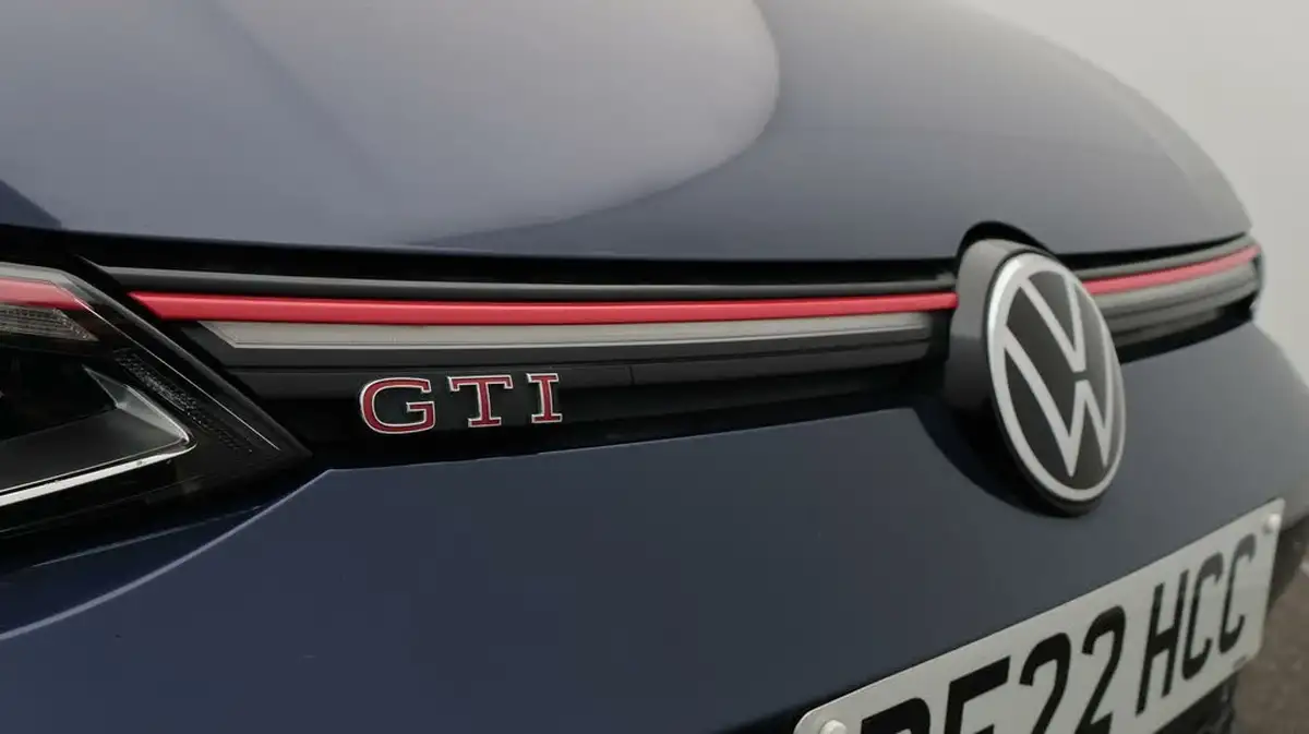 2022-volkswagen-golf-20-tsi-gti-dsg-big-22