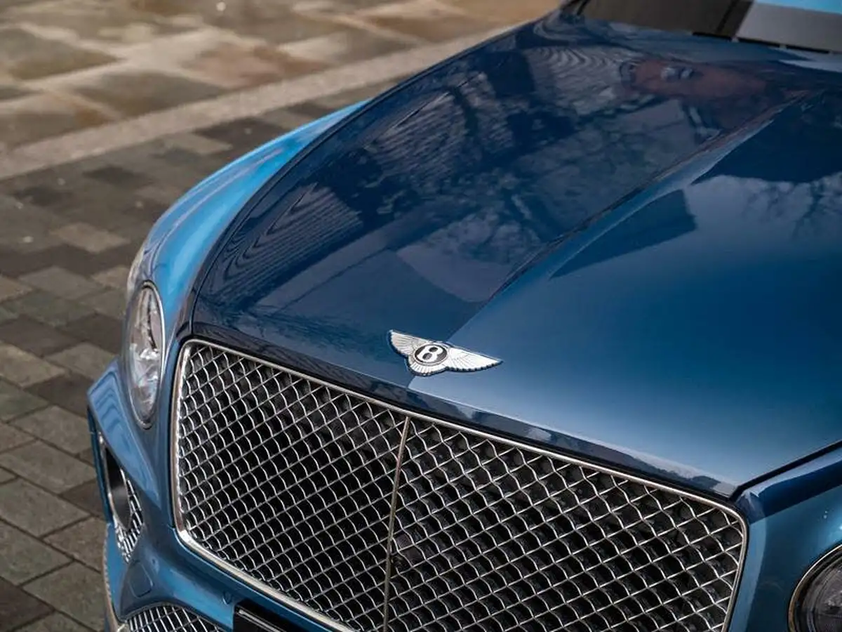2022-bentley-bentayga-40-v8-big-9