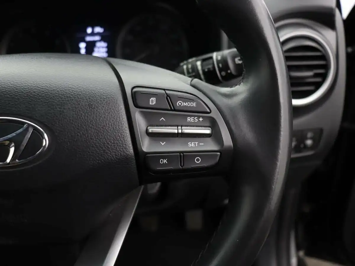 2020-hyundai-kona-10-t-gdi-play-big-22