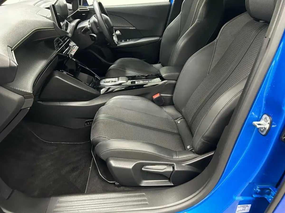 2021-peugeot-2008-suv-e-gt-big-15