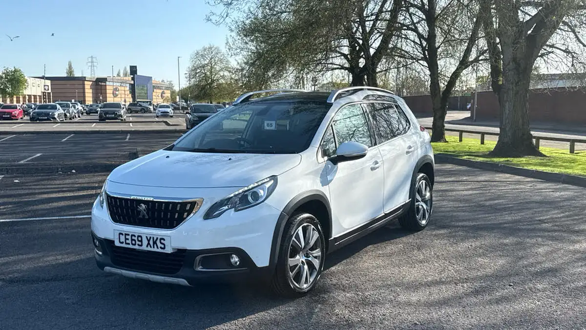 2019-peugeot-2008-suv-12-puretech-allure-premium-82bhp-big-6