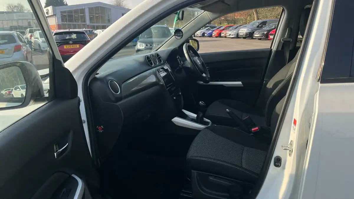 2017-suzuki-vitara-16-sz-t-big-9