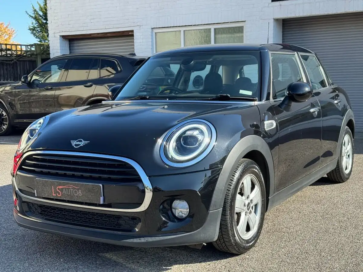 2019-mini-cooper-15-cooper-classic-hatchback-5d-big-7
