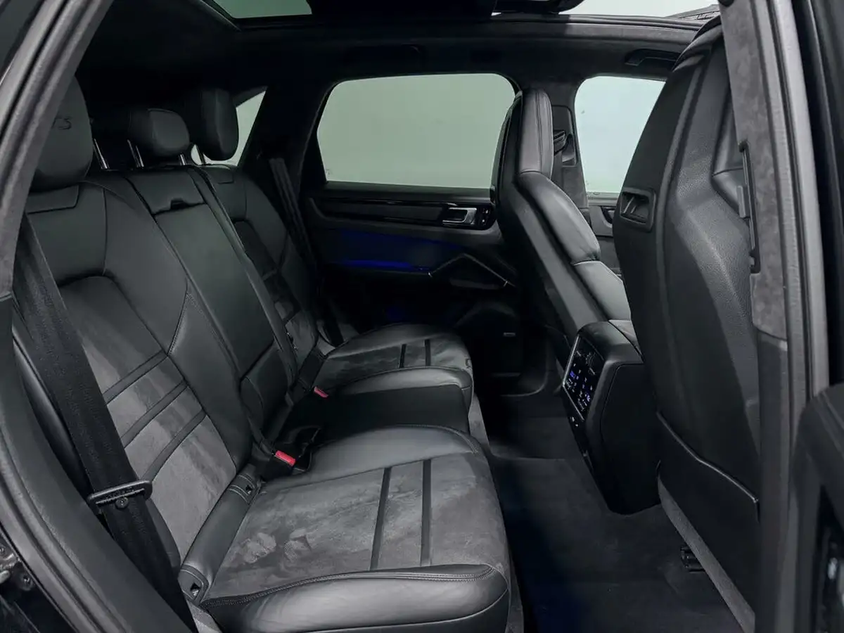 2020-porsche-cayenne-40-v8-gts-station-wagon-big-57