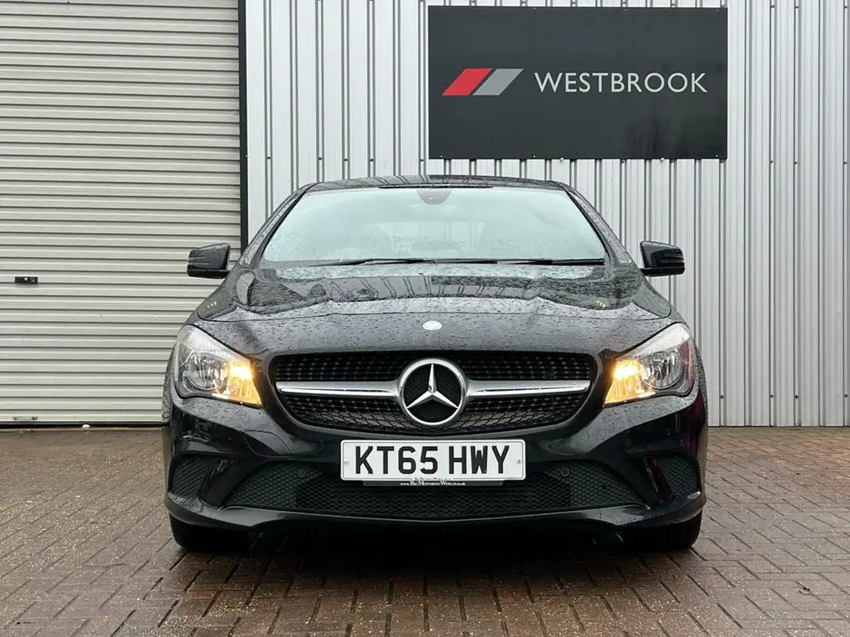 2016-mercedes-benz-cla-21d-cla-220-sport-ss-coupe-4d-big-11