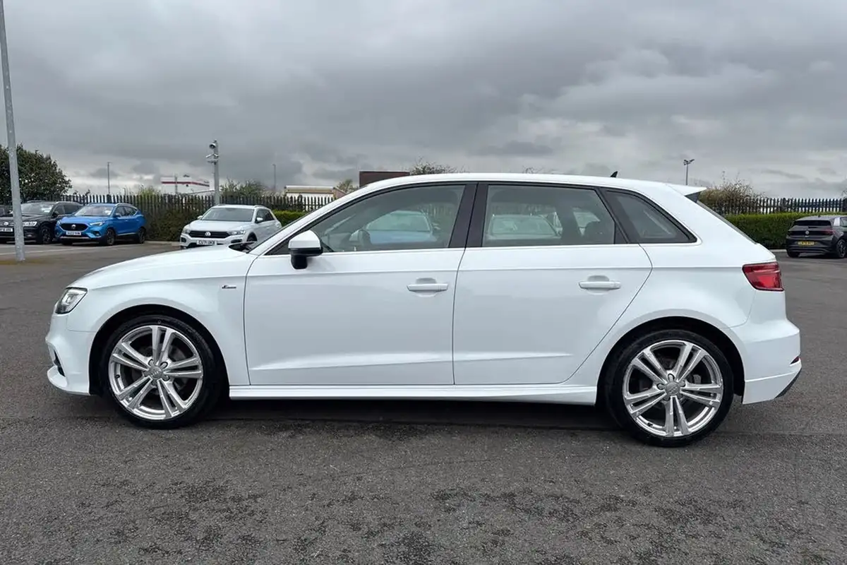 2019-audi-a3-16-30-tdi-s-line-ss-sportback-5d-tronic-big-29
