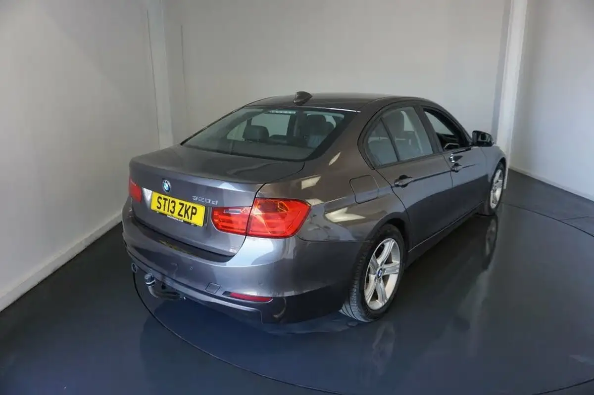 2013-bmw-3-series-20td-320d-se-184bhp-ss-saloon-4d-auto-big-7