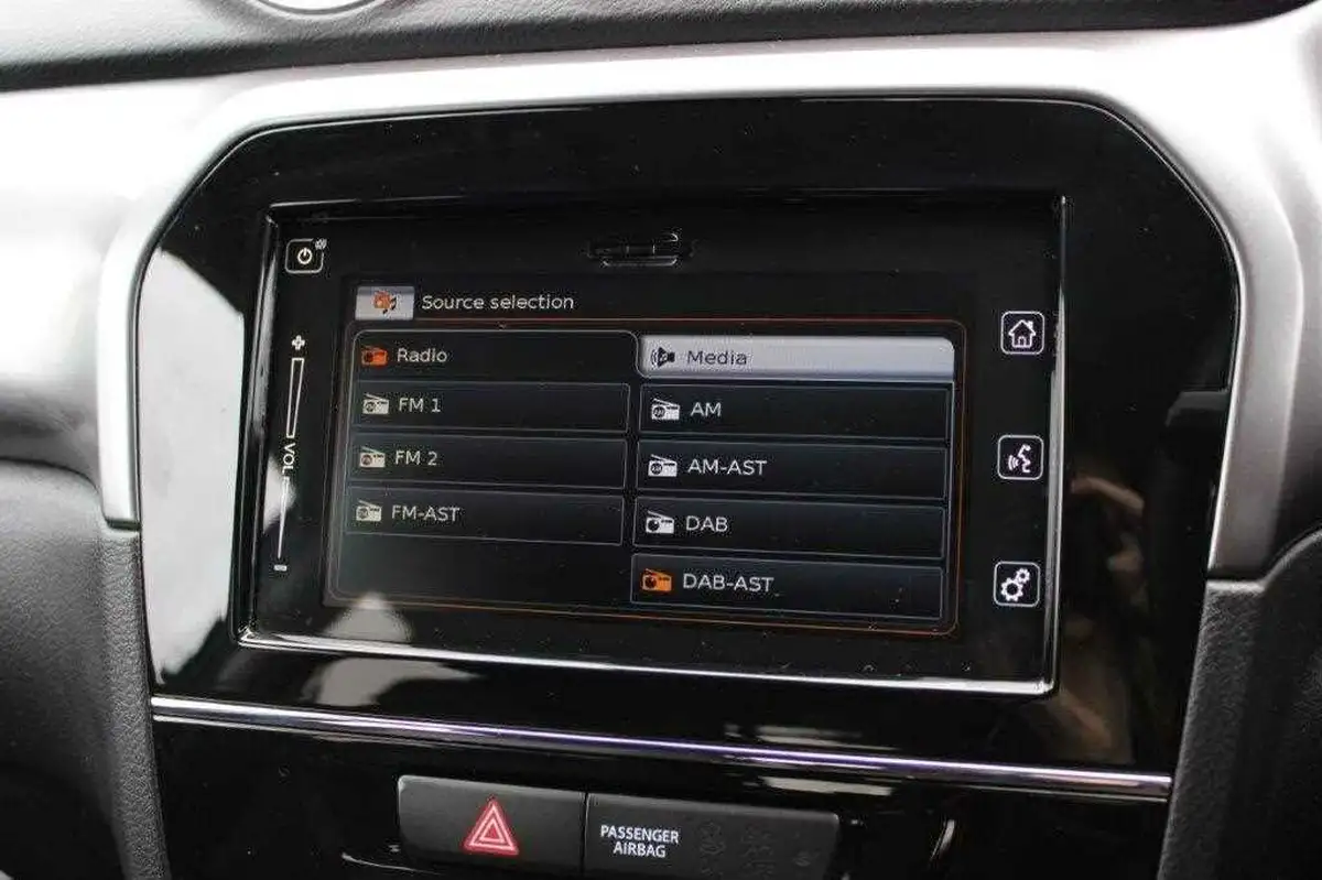 2022-suzuki-vitara-14-boosterjet-sz-t-big-27