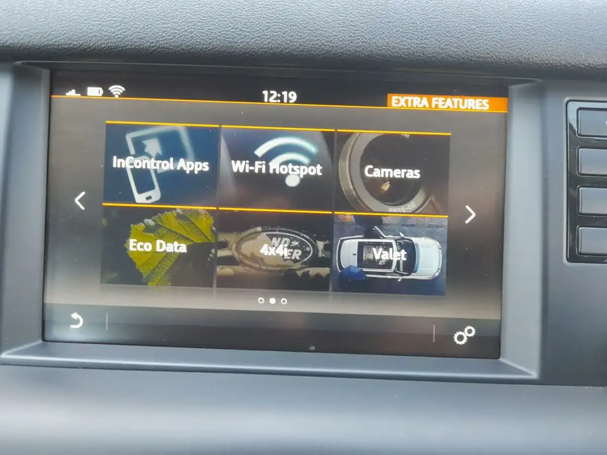 2018-land-rover-discovery-sport-20-si4-se-tech-big-31
