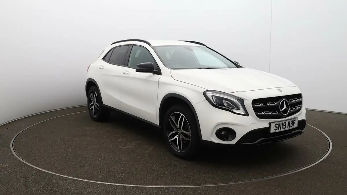 2019-mercedes-benz-gla-class-16-gla-180-urban-edition-ss-7g-dct-big-33