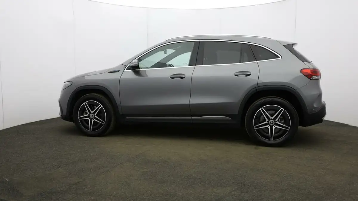 2021-mercedes-benz-eqa-e-eqa-250-amg-line-big-59