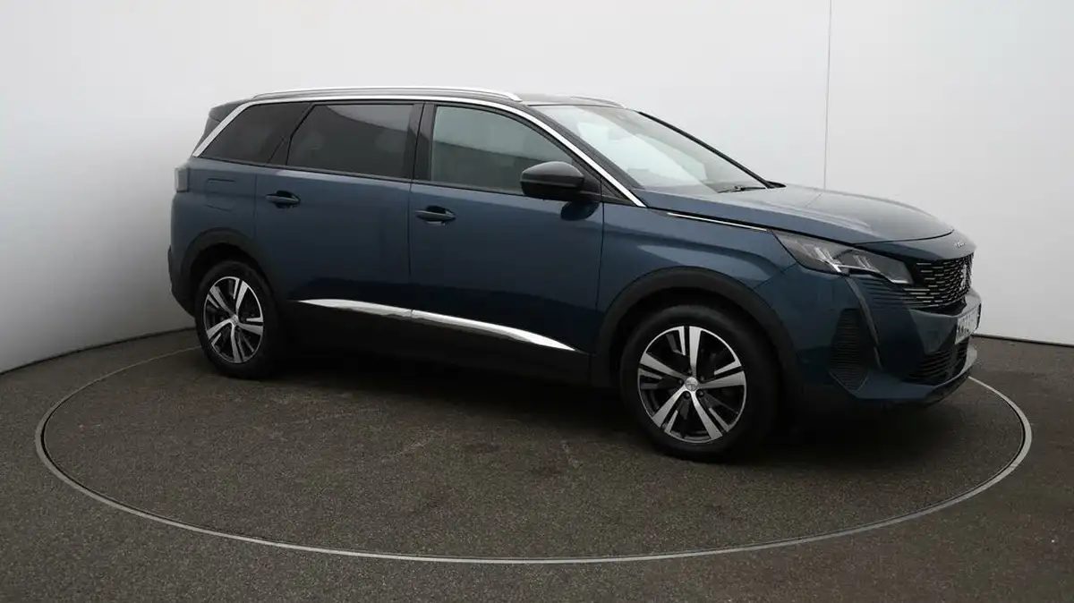 2023-peugeot-5008-suv-15-bluehdi-allure-130ps-eat8-big-38