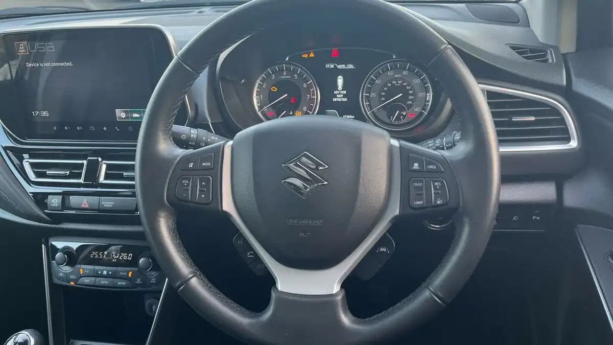 2022-suzuki-s-cross-14-boosterjet-ultra-big-5