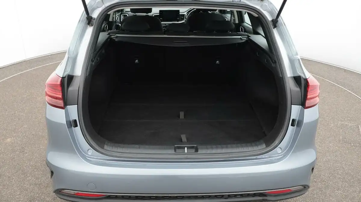 2022-kia-ceed-10-t-gdi-2-sportswagon-big-17