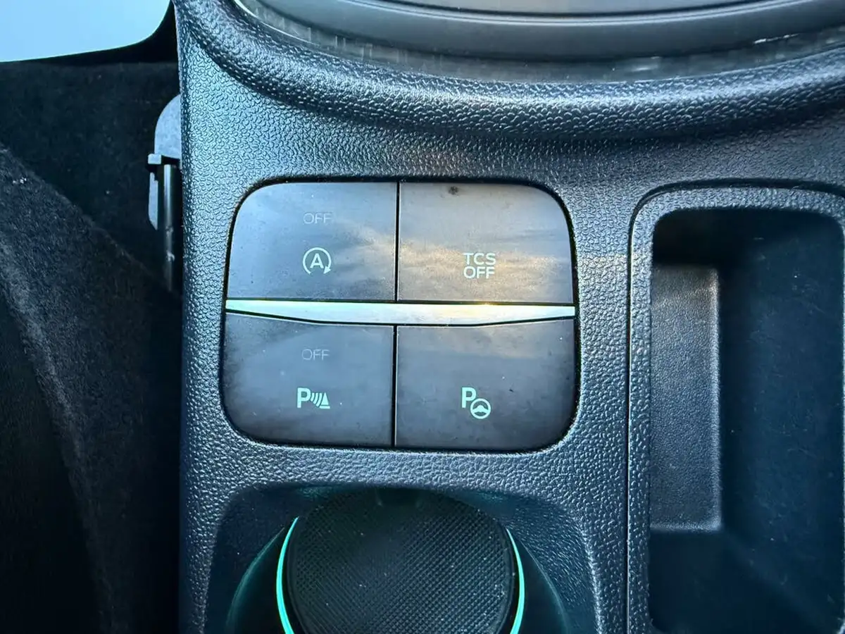 2020-ford-fiesta-10t-titanium-x-100ps-auto-big-43