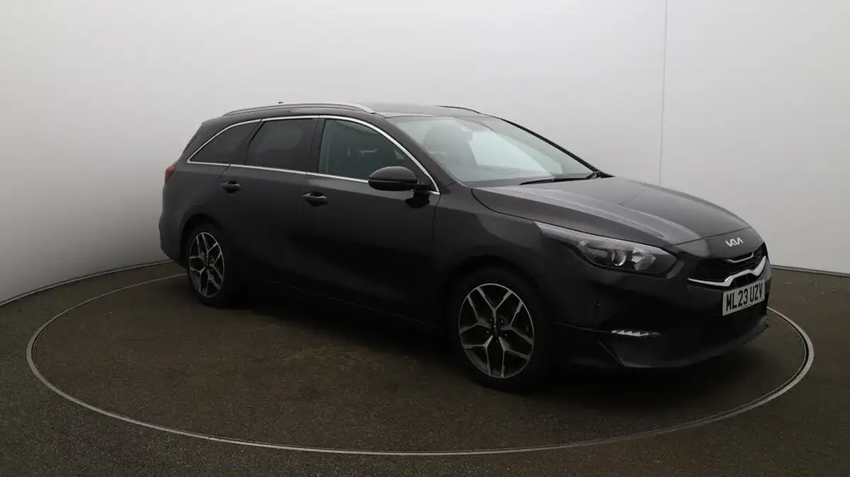 2022-kia-ceed-15-t-gdi-3-sportswagon-big-34
