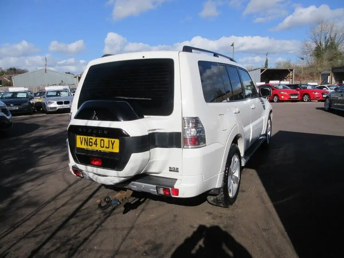 2014-mitsubishi-shogun-32td-sg2-32-di-dc-4work-lwb-window-van-big-5