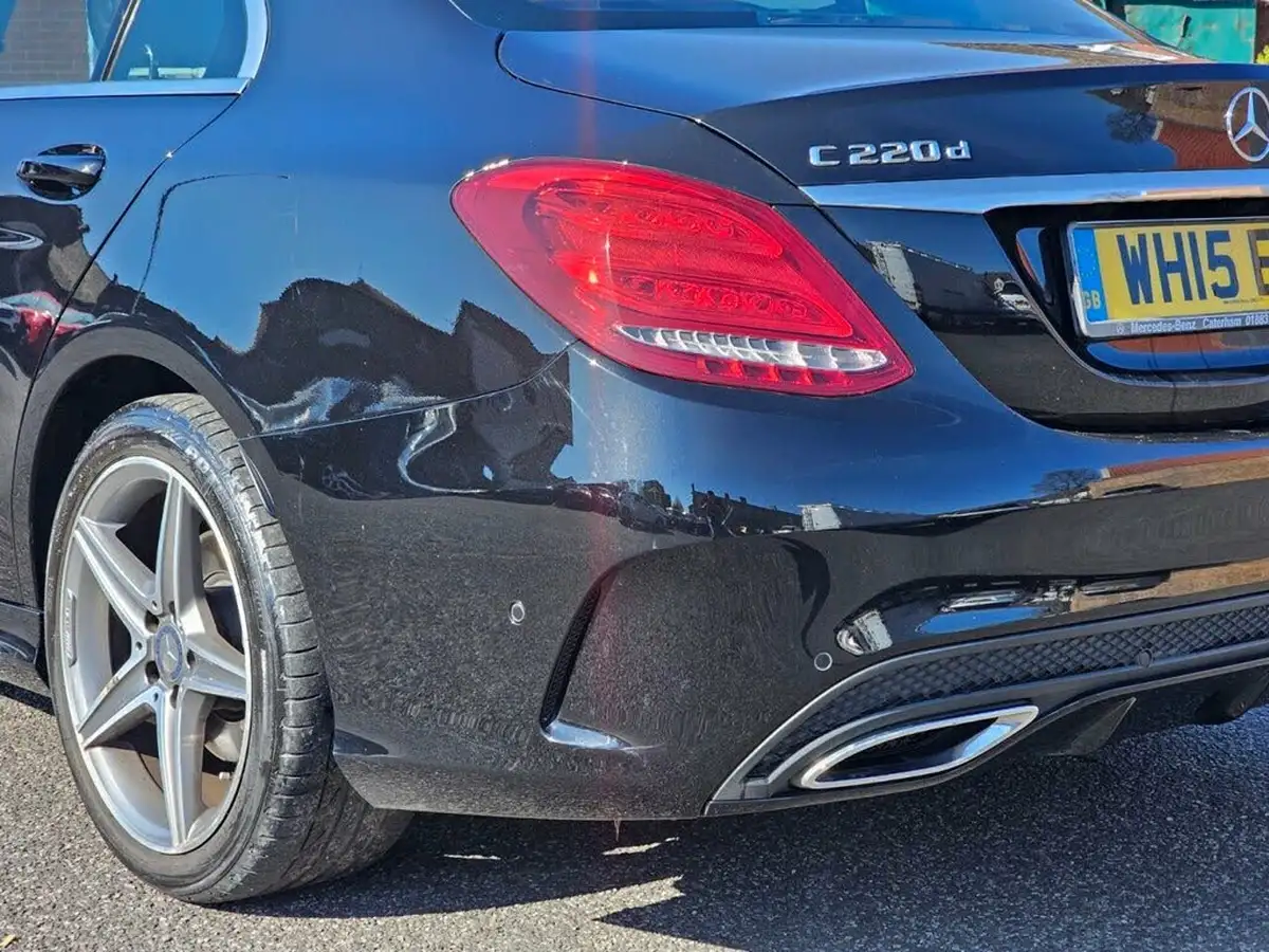 2015-mercedes-benz-c-class-21d-c220d-amg-line-170ps-ss-saloon-4d-auto-big-38