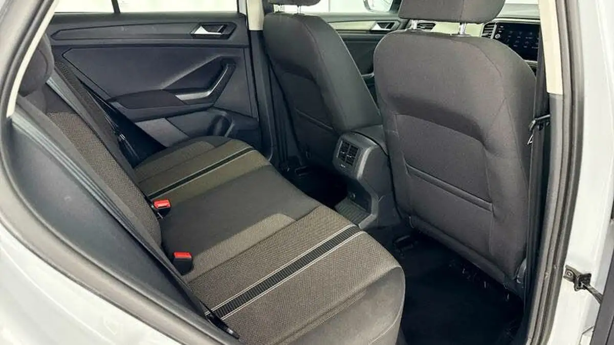 2020-volkswagen-t-roc-10-tsi-design-115ps-hatchback-5d-big-21