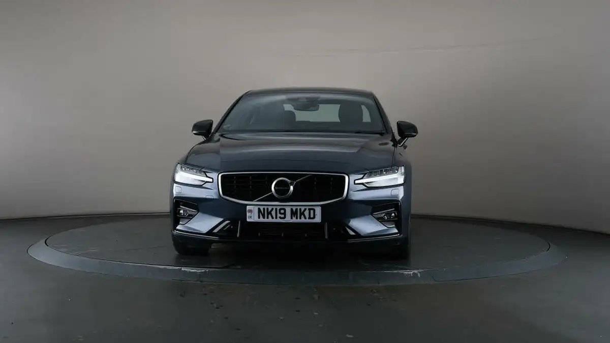 2019-volvo-s60-20-t5-r-design-plus-big-2