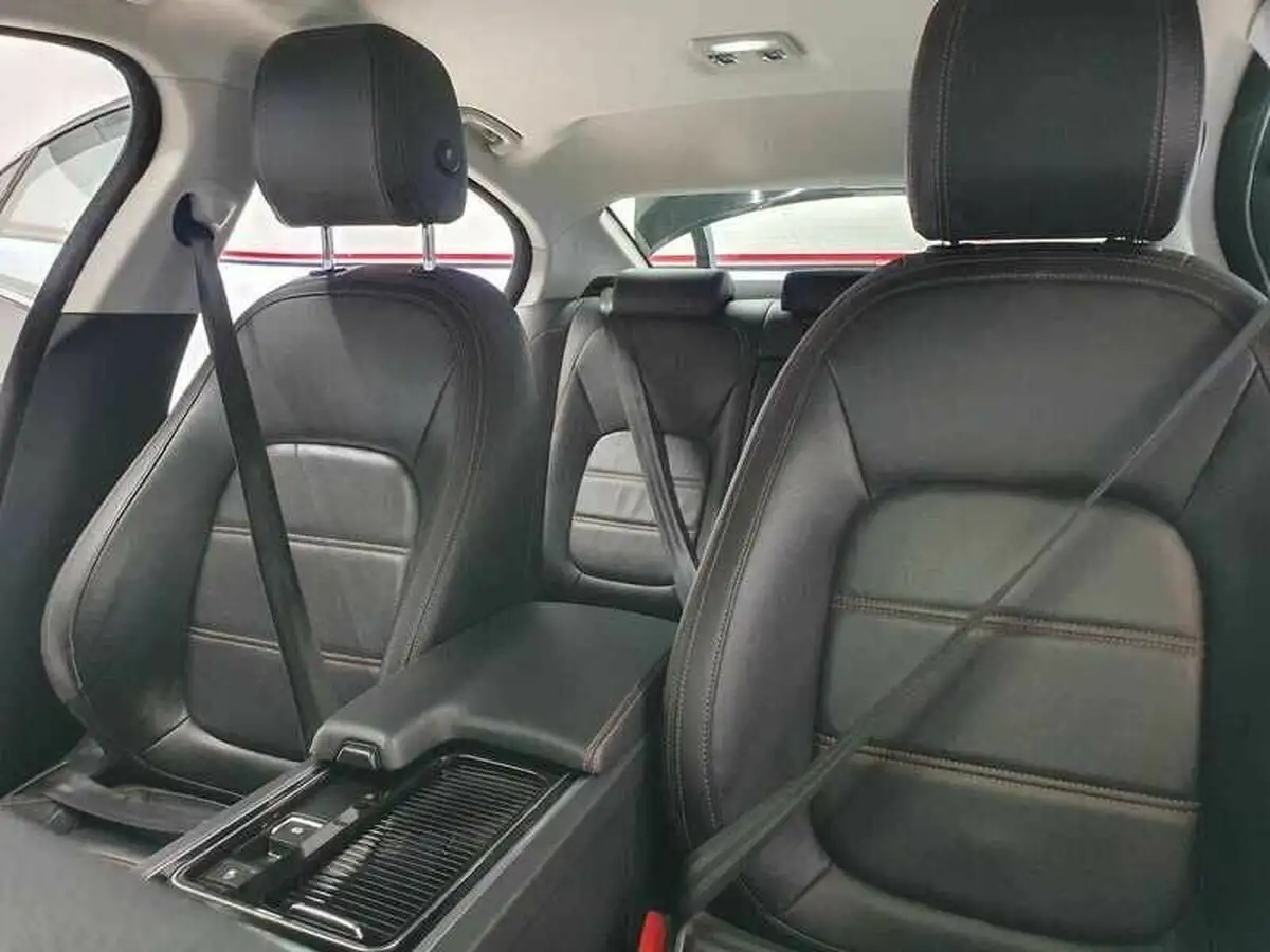 2018-jaguar-xe-20i-prestige-200ps-1999cc-big-20