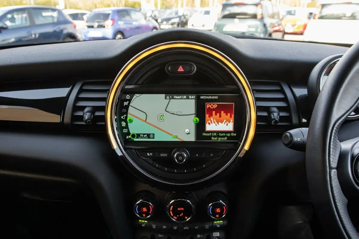 2018-mini-cooper-20-cooper-s-series-ii-ss-hatchback-3d-big-22