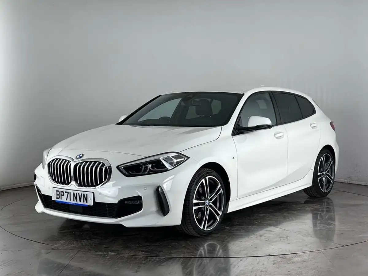 2022-bmw-1-series-15-118i-m-sport-lcp-dct-big-1
