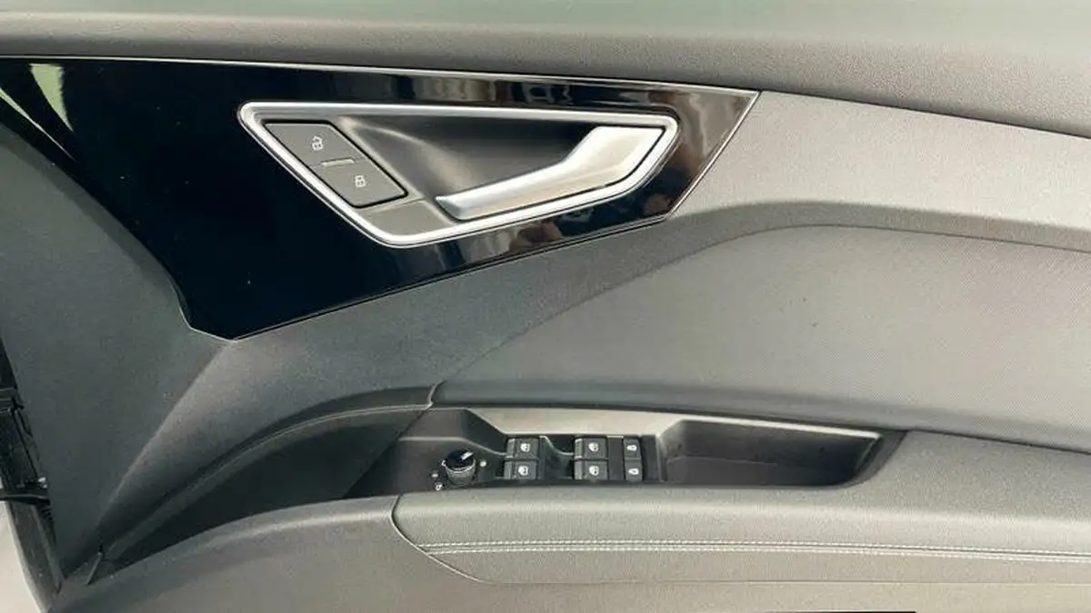2024-audi-q4-e-tron-45e-black-edition-sportback-quattro-big-18