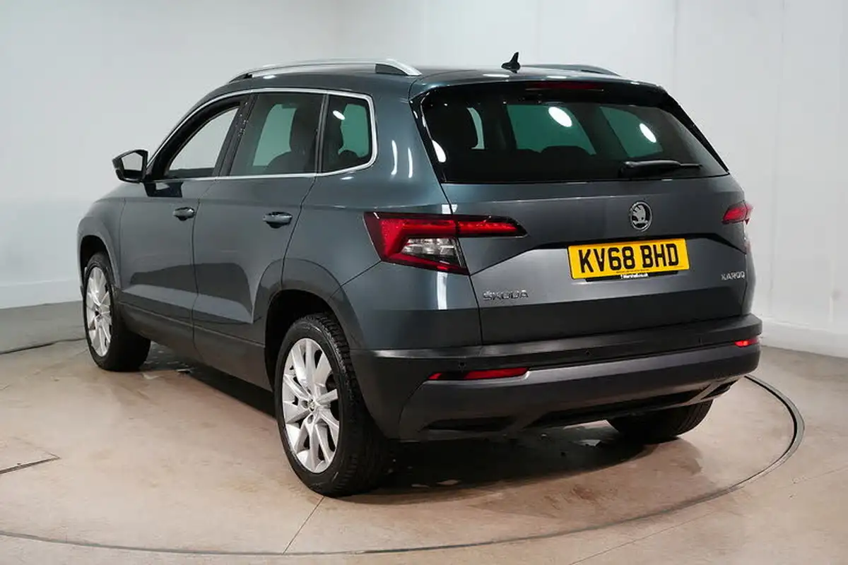 2018-skoda-karoq-15-tsi-se-l-act-dsg-big-7