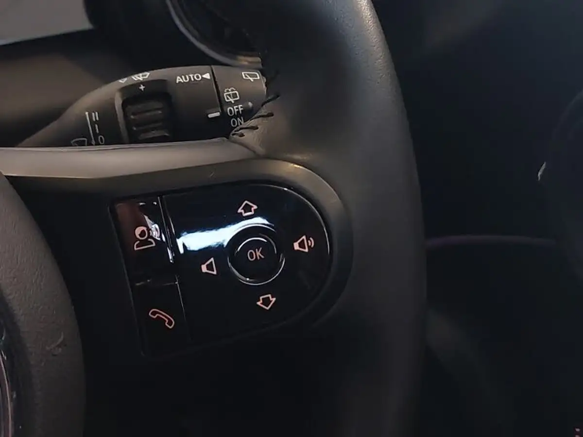 2021-mini-cooper-15-cooper-classic-hatchback-3d-big-19
