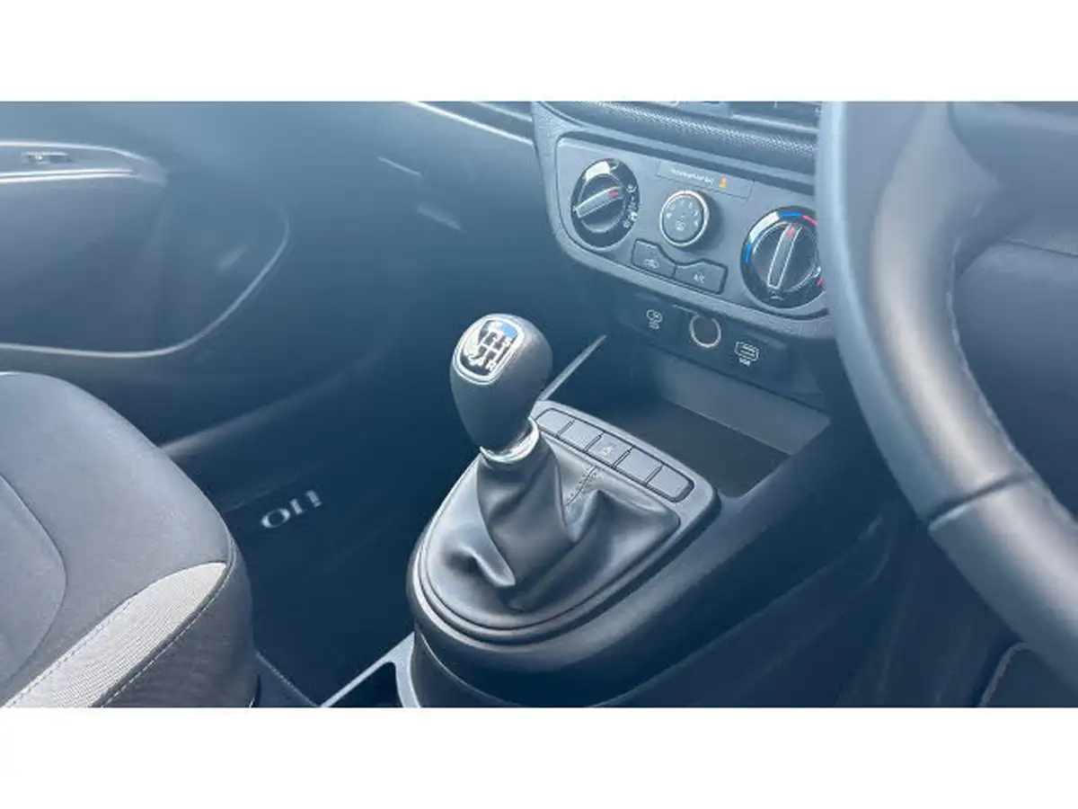 2024-hyundai-i10-10-advance-63ps-big-12