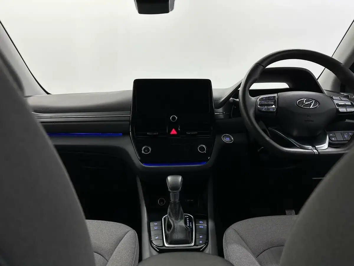 2022-hyundai-ioniq-16-gdi-premium-hybrid-big-18