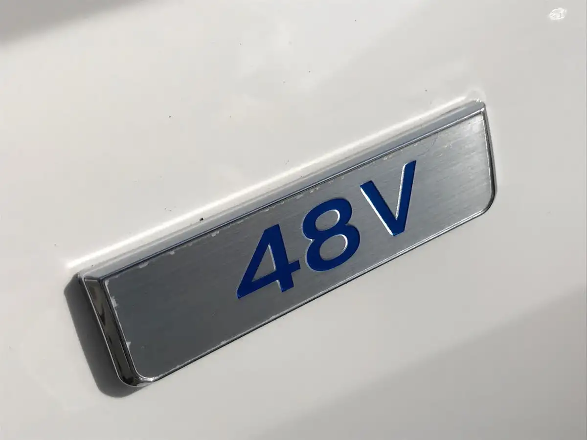 2022-hyundai-i20-10-t-gdi-premium-dct-big-15