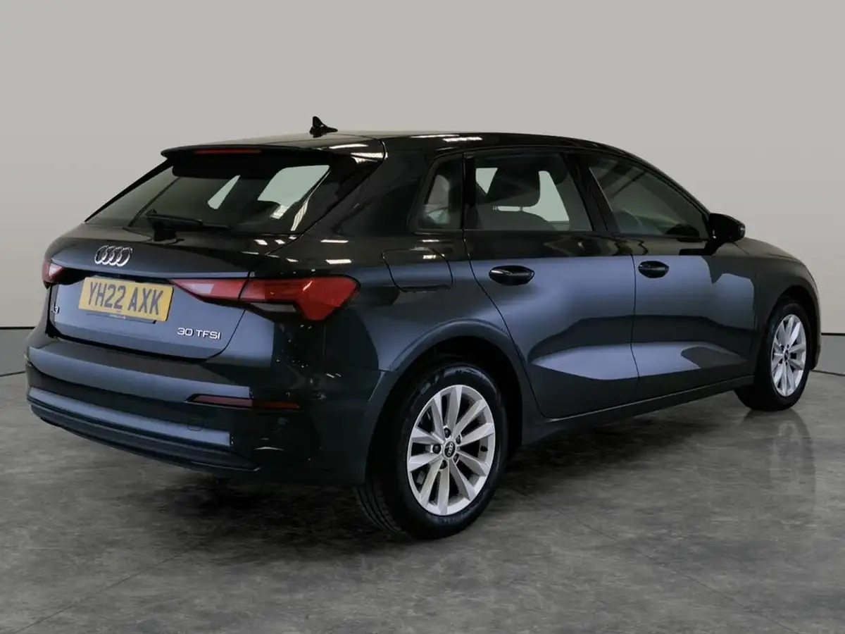 2022-audi-a3-10-30-tfsi-technik-s-tronic-big-8