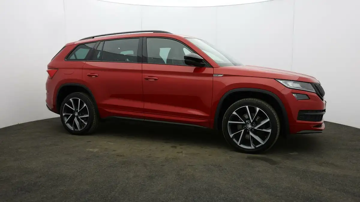 2019-skoda-kodiaq-20tdi-sportline-190ps-seats-scr-dsg-big-39