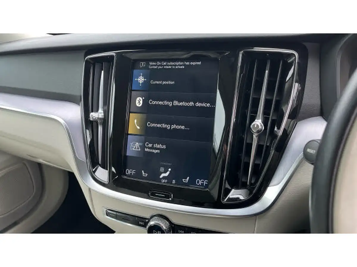 2018-volvo-v60-20td-d4-momentum-pro-geartronic-big-11
