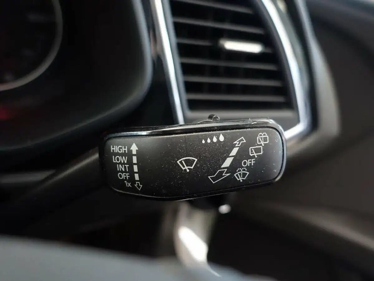 2016-seat-leon-14-se-tech-pack-hatchback-5d-1395cc-big-20