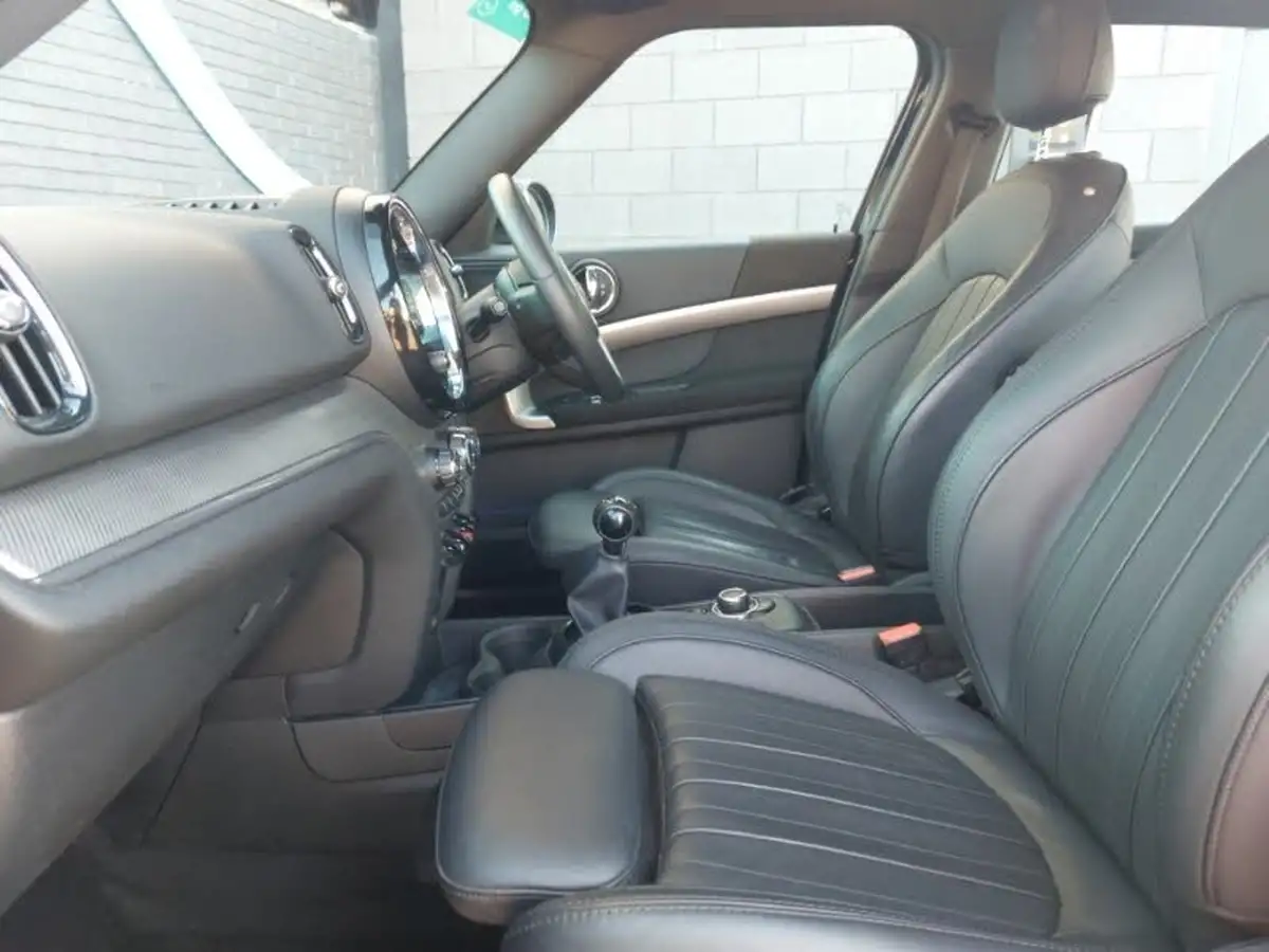 2021-mini-countryman-20-cooper-s-exclusive-big-4