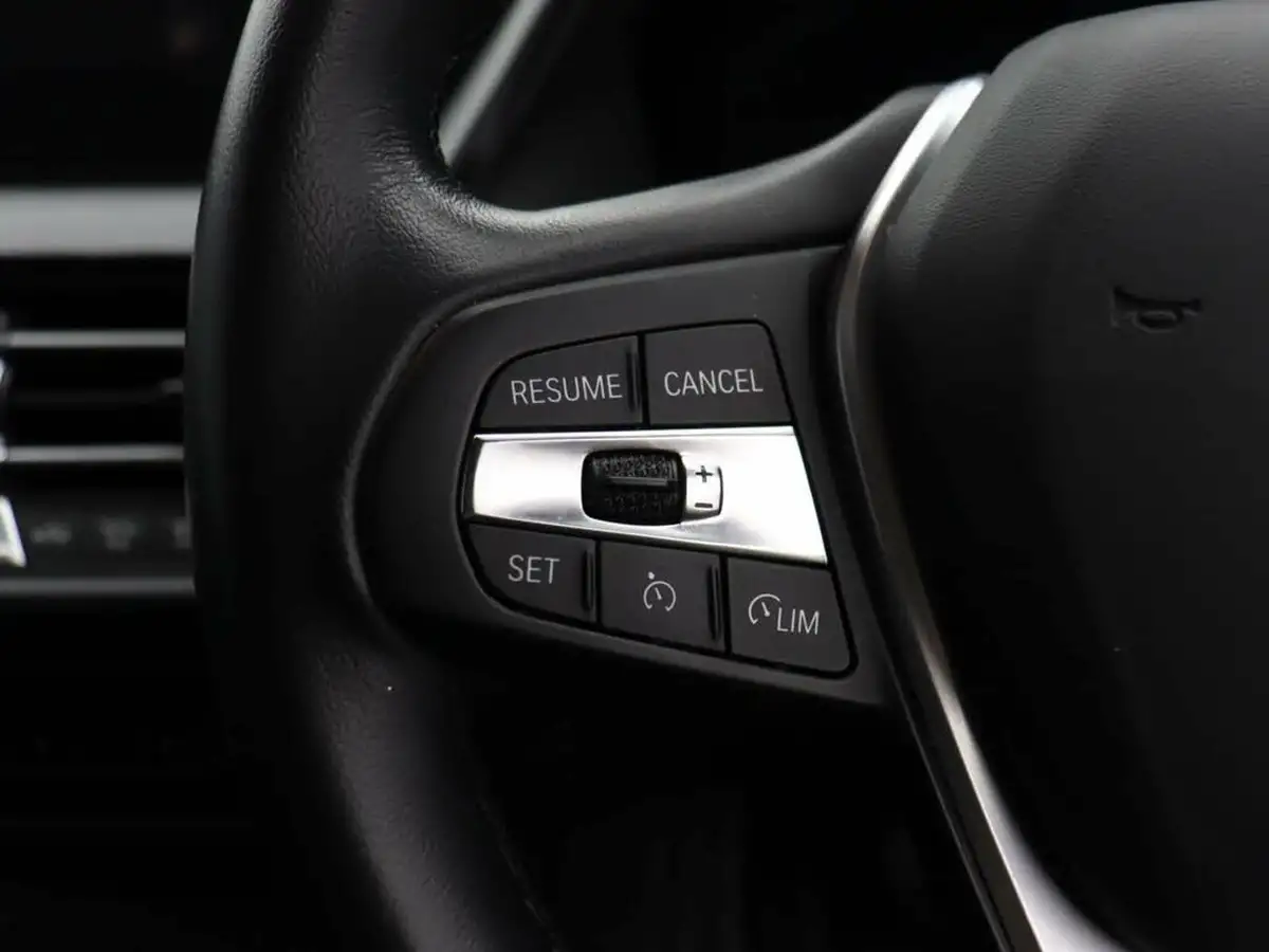 2022-bmw-1-series-15td-116d-sport-dct-big-21