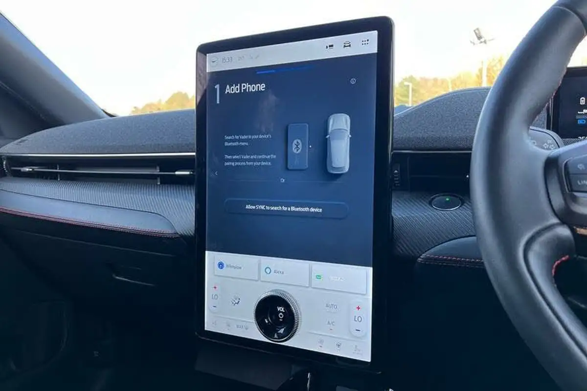 2021-ford-mustang-mach-e-e-standard-range-68kwh-awd-big-24