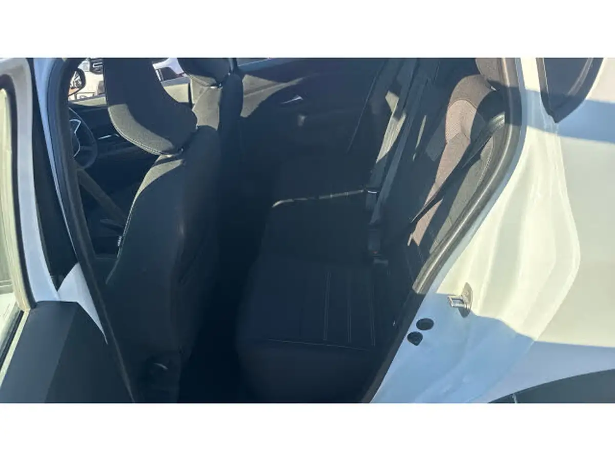2022-dacia-sandero-stepway-10-tce-comfort-90bhp-big-15