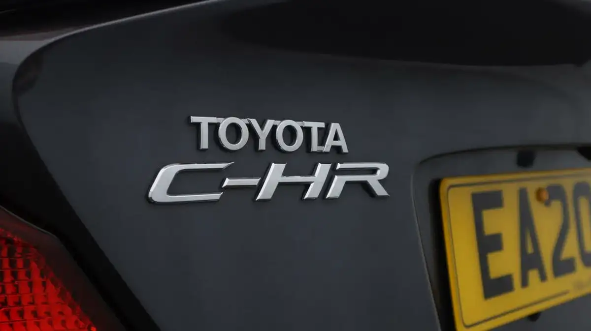 2020-toyota-c-hr-18-vvt-i-design-big-21
