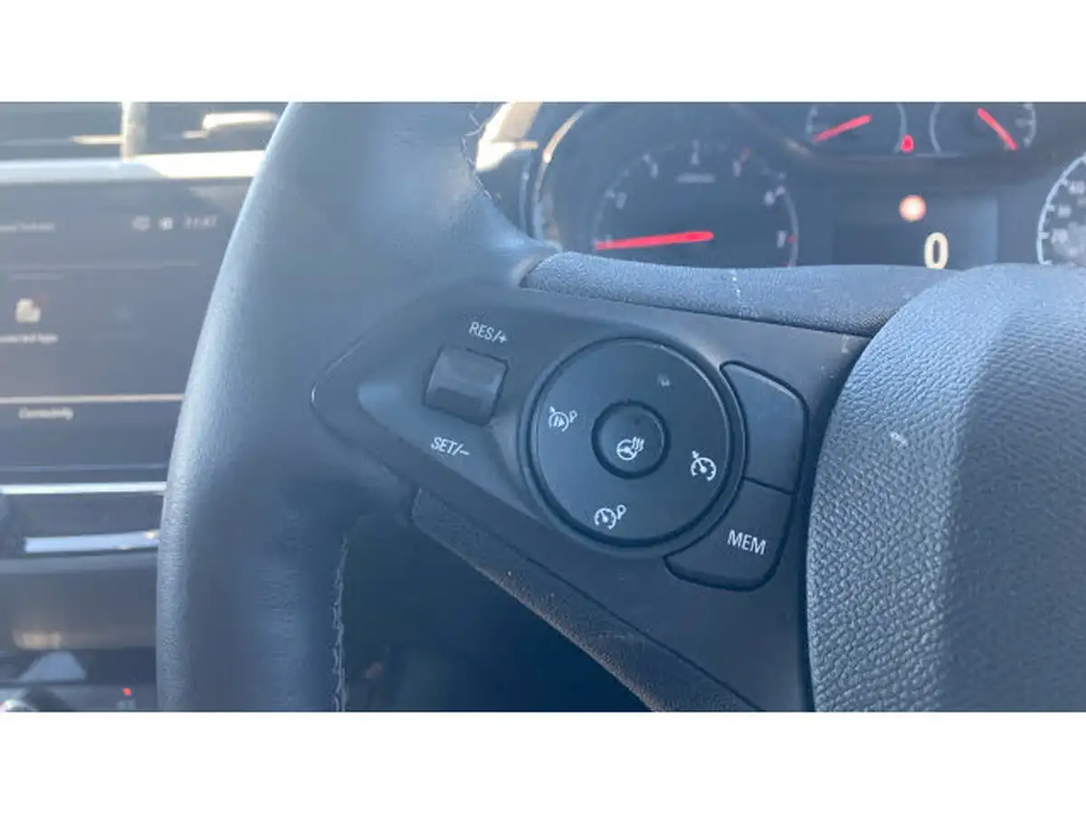 2021-vauxhall-corsa-12i-griffin-edition-big-35