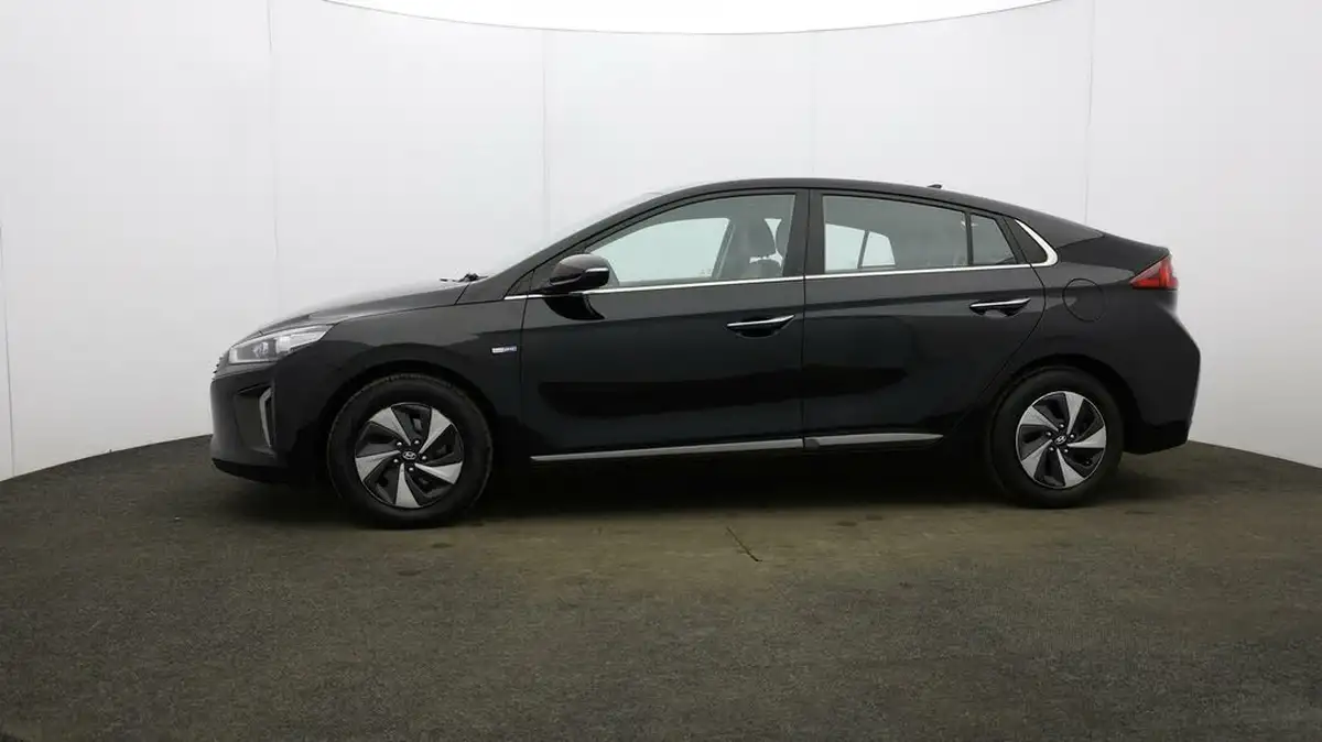 2019-hyundai-ioniq-16-gdi-premium-se-hybrid-big-61