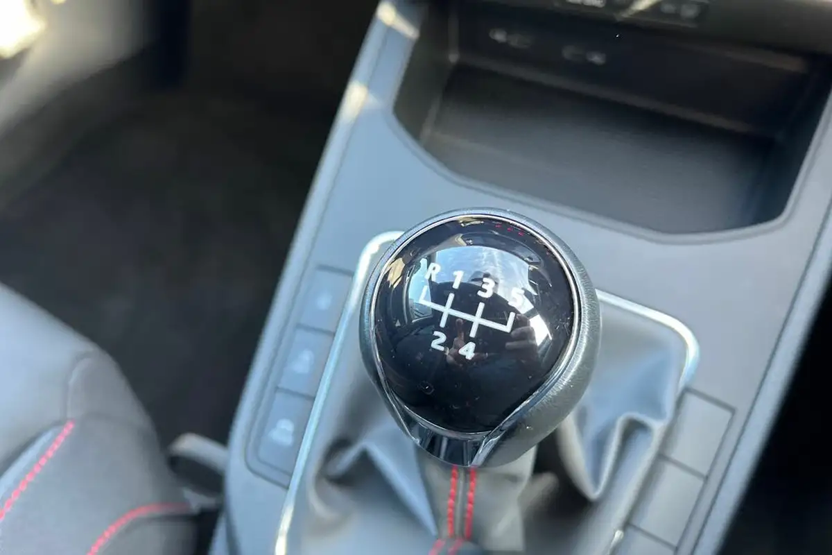 2021-seat-ibiza-10-tsi-fr-95ps-big-33