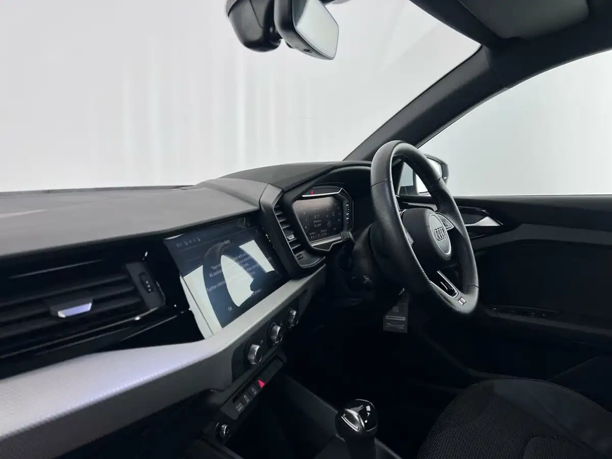 2022-audi-a1-10-30-tfsi-s-line-tronic-big-12