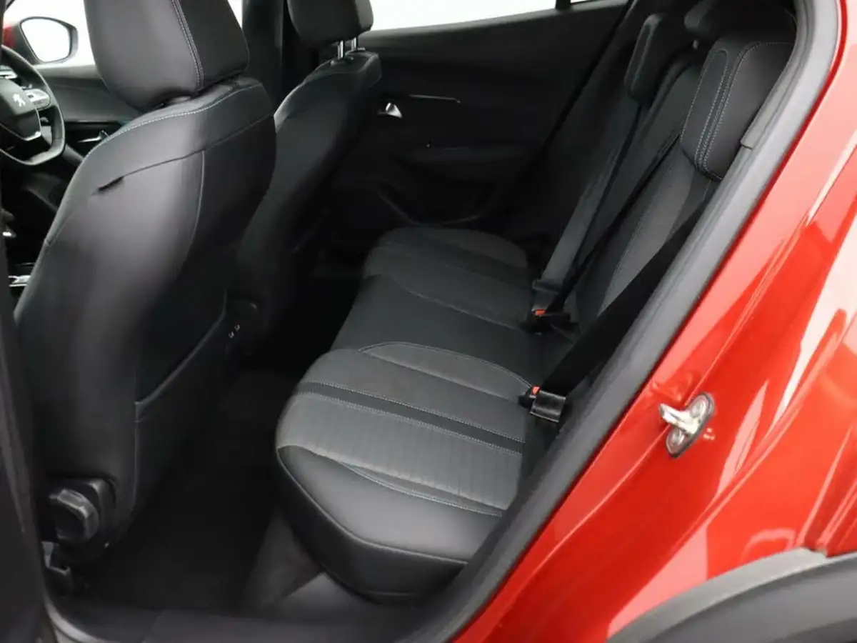2021-peugeot-2008-suv-12-puretech-allure-100bhp-big-9
